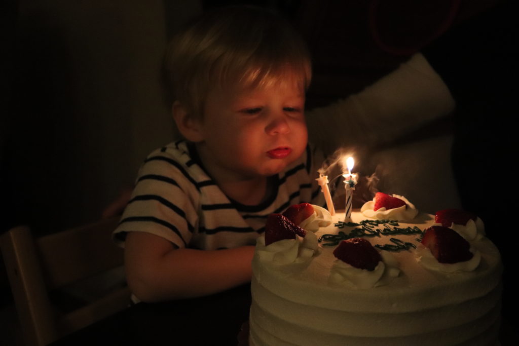 turning 3 birthday pic cake